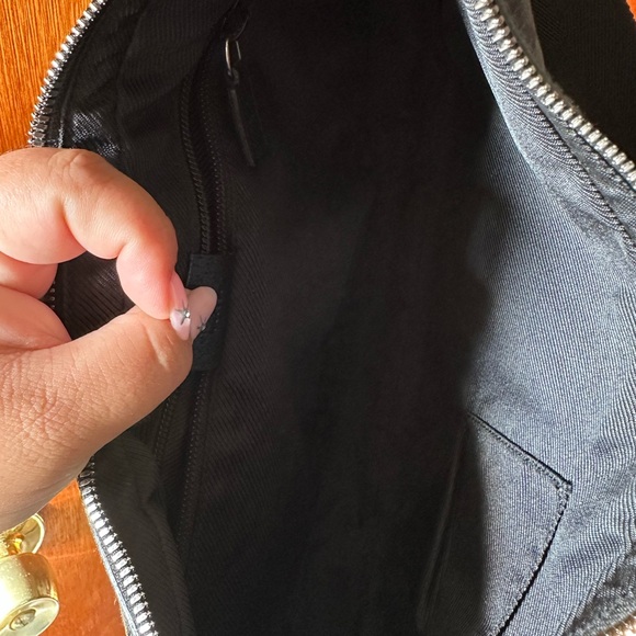 Gucci Black Shoulder Hobo Bag - Picture 5 of 7